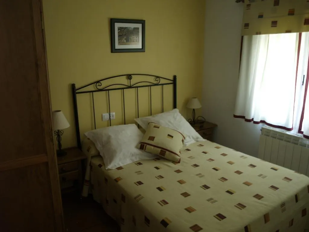 Апарт-отель Apartamentos Arroyo Parrilla Ла-Ируэла